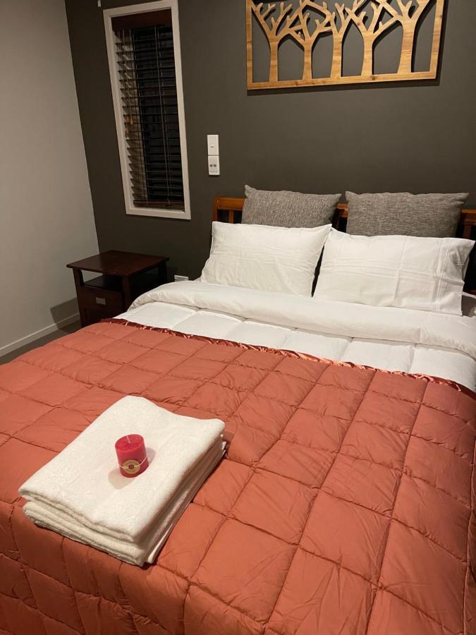 Ruth's House Master With Private Shower And Toilet Homestay